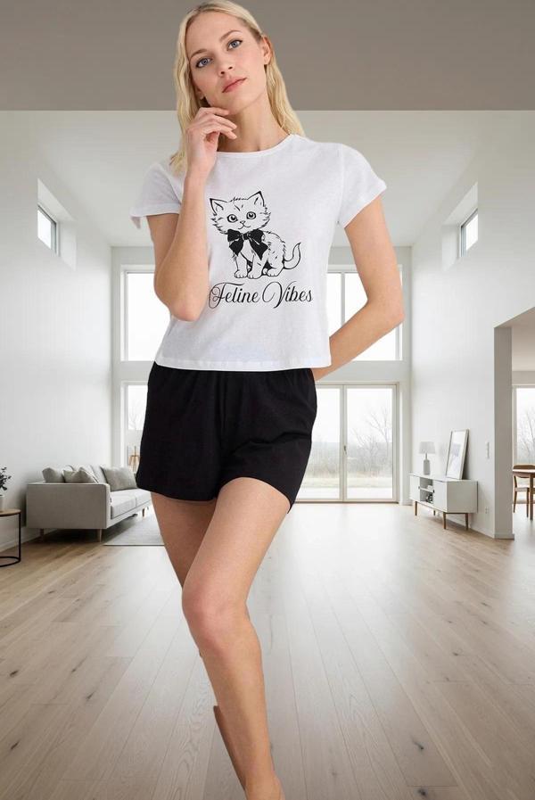 Kadın Kedi Baskılı Viskoz Pijama Takımı Rahat Şortlu Yazlık Örme Zarif Tasarım Şık Görünüm - Image 1