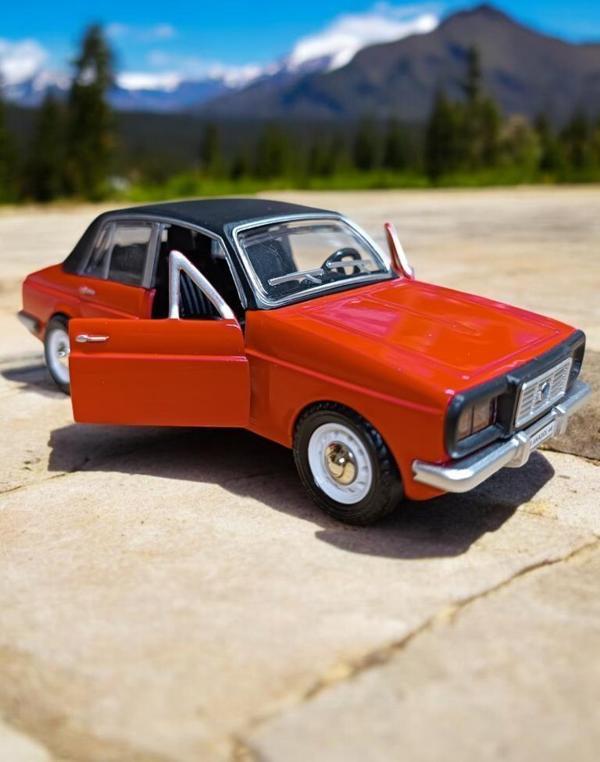 Metal Çek Bırak Anadol Araba Kırmızı Sesli ve Işıklı ( 1/36 Ölçek ) - Image 1