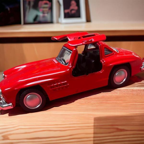 Nostaljik Metal Çek Bırak Araba Kırmızı Kapılar Açılır ( 1/36 Ölçek ) Mod:1 - Image 1