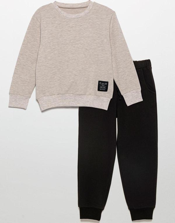 Etiket Detaylı Sweatshirt Jogger Taş Alt Üst Takım - Image 1