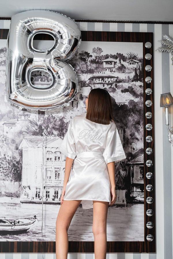 Saten Gümüş Bride Nakışlı Gelin Sabahlığı - Image 1