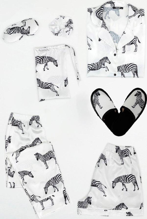 7'li Zebra Desenli Beyaz Saten Pijama Takımı - Image 1