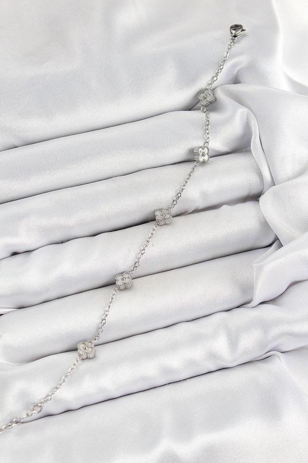 Zarif Kadın için Silver Çelik Yonca Görünümlü Bileklik - Image 1