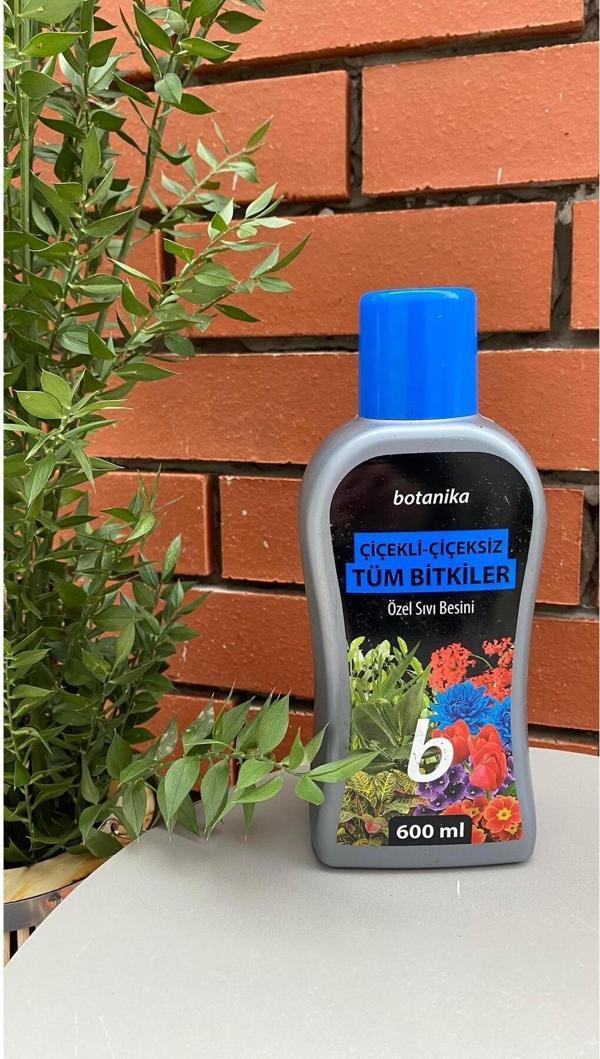 Botanika Çiçekli Çiceksiz Tüm Bitkiler Bitki Besini 600Ml - Image 1