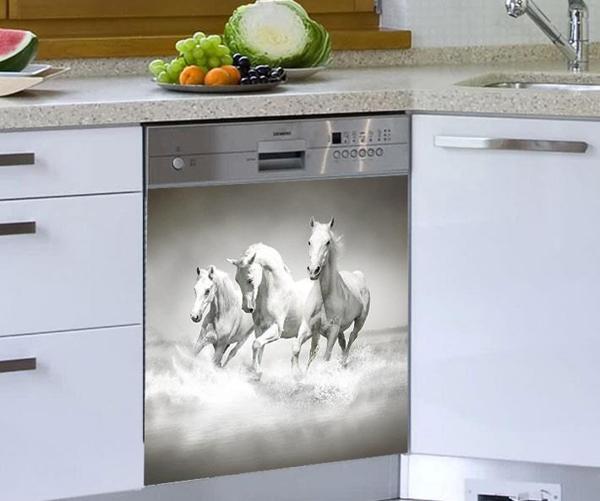 Bulaşık Makinesi Sticker Kaplama Beyaz Eşya Kaplama Beyaz Atlar - Image 1