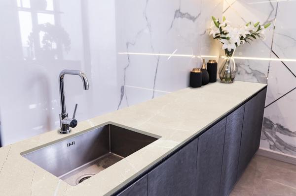 Tezgah Üstü Fayans Kaplama Folyosu Mutfak Tezgahı Kaplama Beige Marble 70 cm x 2 Metre - Image 1