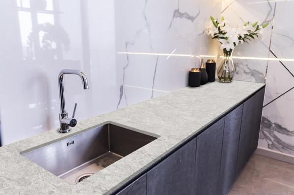 Tezgah Üstü Fayans Kaplama Folyosu Mutfak Tezgahı Kaplama Rustik Mermer 70 cm x 5 Metre - Image 1