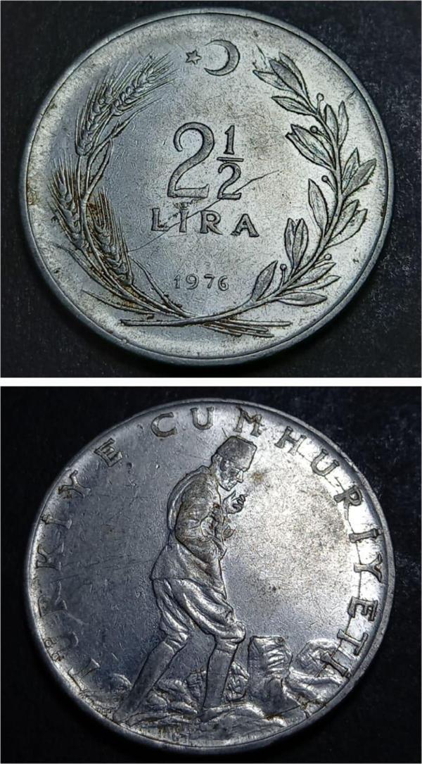 Escoines Koleksiyon 3996368800739cb33c 1976 Akmonital 2½Lira pres farklı ÇÇT+ eski madeni para - Image 1