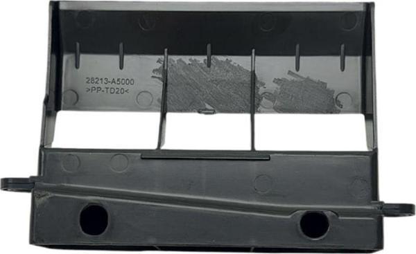 Hyundai İ30 Hava Filtre Giriş Uç Bakalit 2012-2015 - Image 1