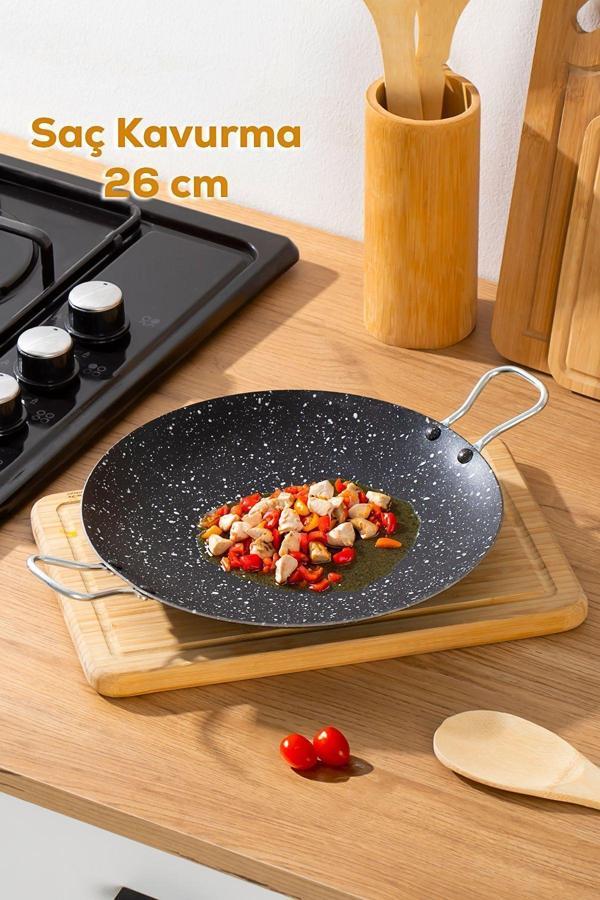 Esra Çok Amaçlı Granit Pişirme Tavası -Çift Yönlü Döküm Sac Kavurma Gözleme Tavası- 26 cm Siyah - Image 1