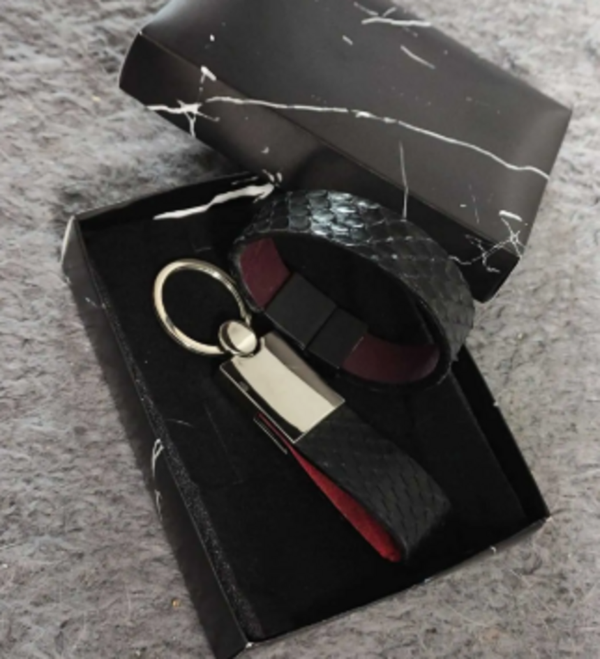 Kişiselleştirilebilir Anahtarlık & Bileklik Set ( % 100 Yılan Derisi ) - Image 1