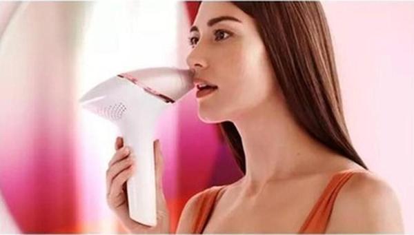 Philips Yeni Lumea Prestige 250.000 Atm Senseıq ile Ipl Tüy Alma Cihazı + Vücut ve Yüz Başlığı + Luciole Lambader - Image 1
