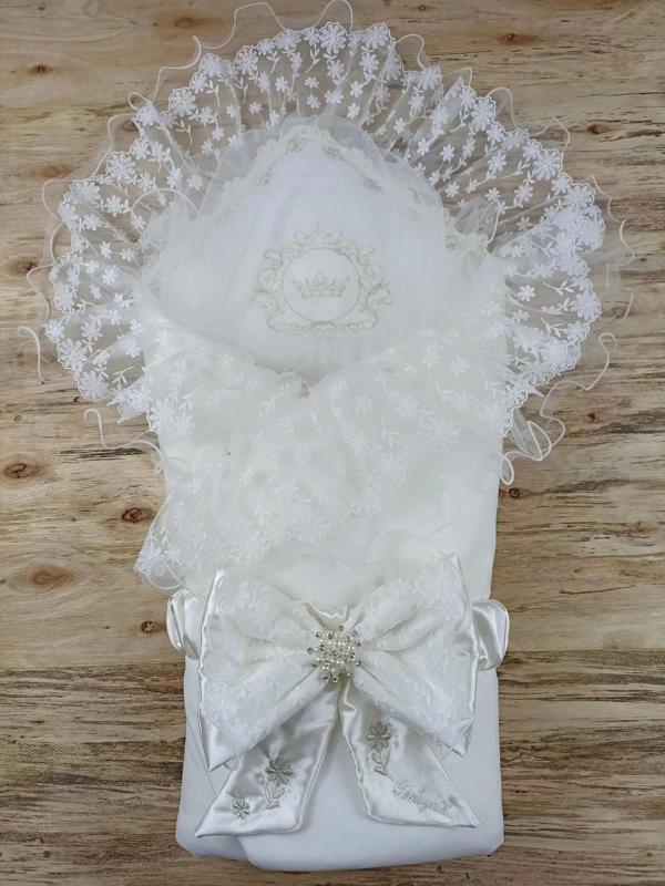 Yenidoğan İpek Venüs Taç Nakışlı Delüks Kundak Bebek Battaniyesi Ekru - Image 1
