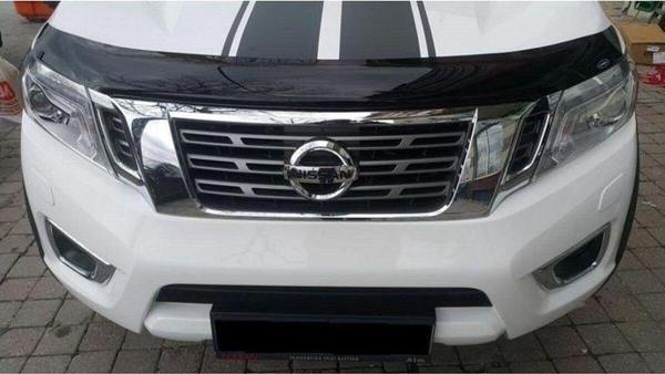 Nissan Navara Kaput Koruma / Kaput Rüzgarlığı 2016 SonrasıUyumlu - Image 1