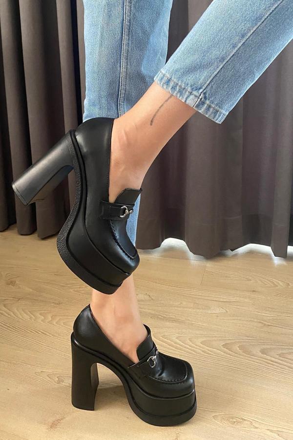 Preshley Kadın Clara Siyah Deri Ince Tokalı Lofer Model 12 Cm Platform Topuklu Ayakkabı - Image 1