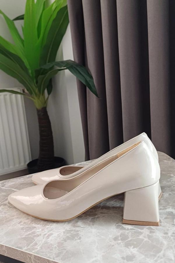 Preshley Kadın Nova Krem Rugan 6,5 Cm Kalın Topuklu Stiletto - Image 1