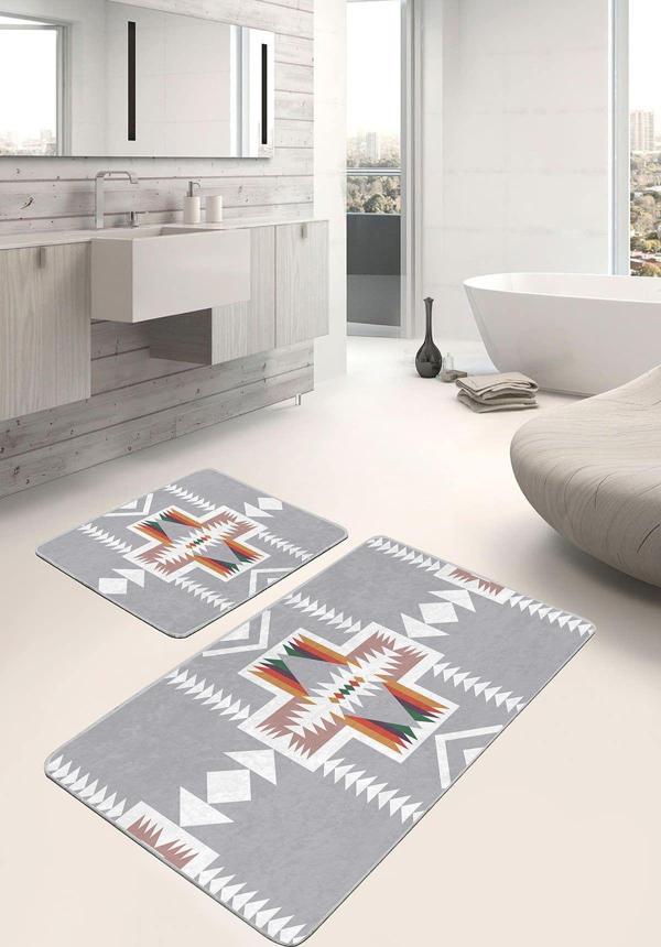 Realhomes Gri Zeminde Etnik Geometrik Desenli Turuncu Beyaz 2'Li Kaymaz Taban Yıkanabilir Banyo Paspas Takımı - Image 1