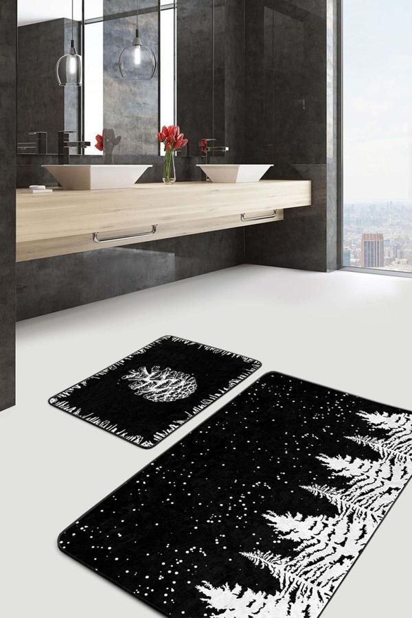 Realhomes Kara Zemin Üzerinde Beyaz Çam Ve Kozalak Desenli 2'Li Kaymaz Taban Yıkanabilir Banyo Paspas Seti - Image 1