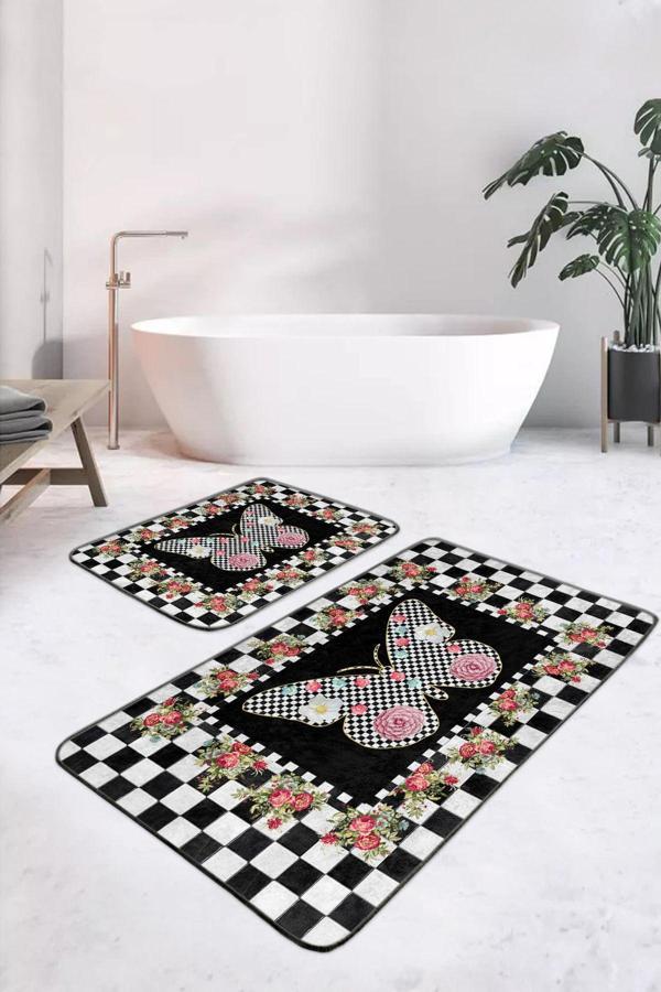 Realhomes Kareli Siyah Beyaz Üzerinde Pembe Gül Ve Kelebek Desenli 2'Li Banyo Paspas Seti - Image 1
