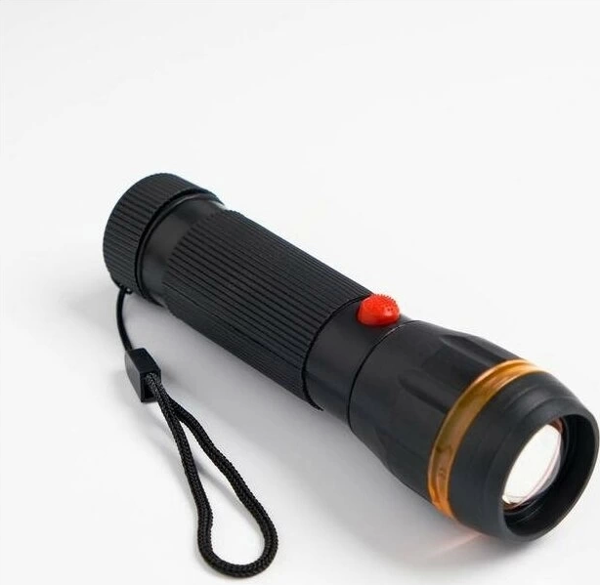 Ps-7083 Plastik Zoomlu Pilli El Feneri - Image 1