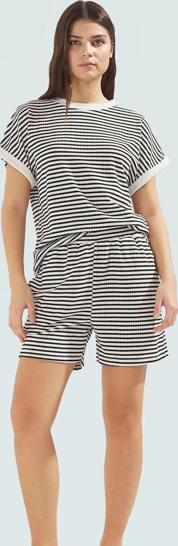 Rahat Örme Alt Üst Takım; Polyester Viskoz Elastan; Çizgili Desen; Kısa Boy Premium Kalite - Image 1