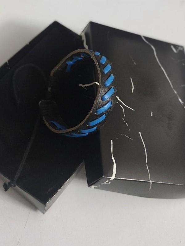 Asansörlü Vegan Deri Bileklik - Image 1