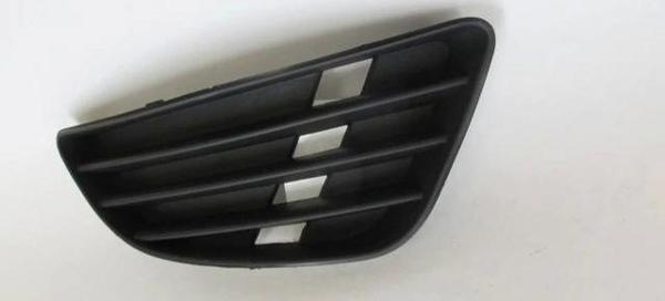 2002-2005 Ford Fiesta Sis Lamba Kapağı Sağ Siyah Sis Deliksiz (Tyg) (Adet) (Oem No:2S6119952Abyyıf) - Image 1