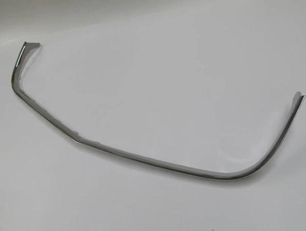 Opel Vectra- 06/09; Ön Panjur Çerçevesi Nikelajı (Tyg) (Oem No: 1400350) - Image 1