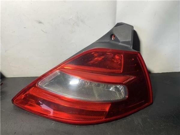 Renault Megan Iı Hb 2006- Stop Lambası Sağ Hb (Oem No:8200413216) - Image 1