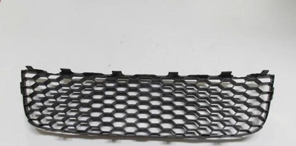 Volkswagen Golf- 5- 05/09; Ön Tampon Panjuru Orta Siyah (Gtı)(Tüv) (Tyg) (Oem No: 1K0853677B9B9) - Image 1