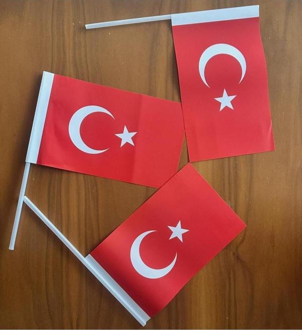 İlkim Türk Bayrağı Saplı Kağıt 300 Adet 13X21 Ebatlarında - Image 1