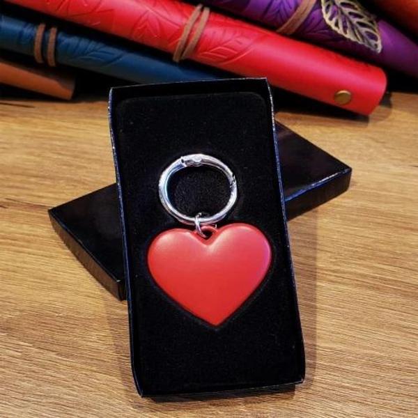 Metal Kırmızı Kalp Anahtarlık - Image 1