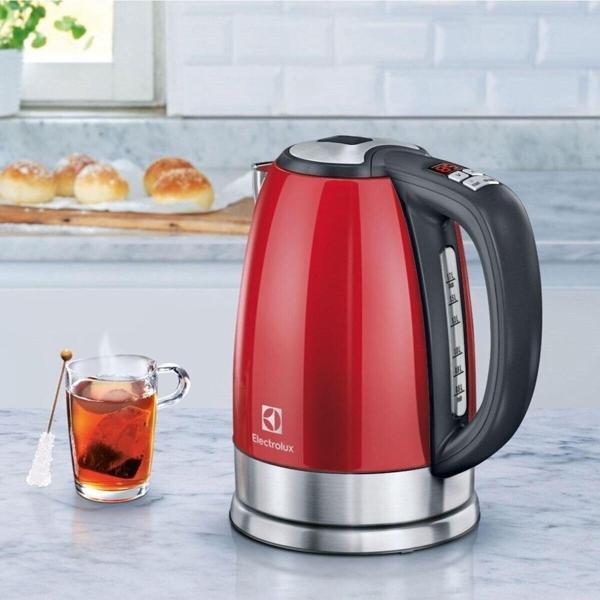 EEWA7700R Çelik Dijital Kırmızı Su Isıtıcı EEWA7700R - Image 1