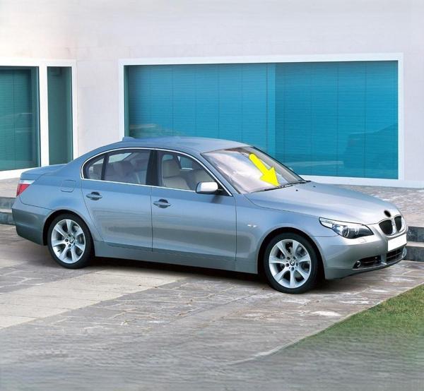 BMW 5 Serisi E60 2004-2010 Ön Sağ Yolcu Tarafı Silecek Kolu - Image 1