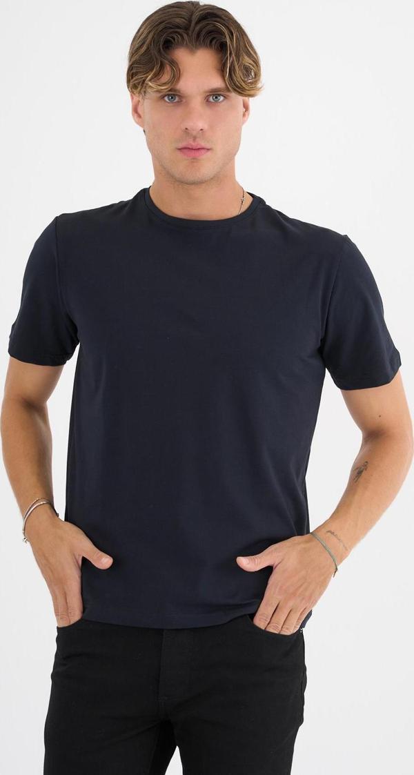 Erkek Lacivert %100 Pamuklu Standart Kalıp  Likralı Basic T-Shirt   - Image 1