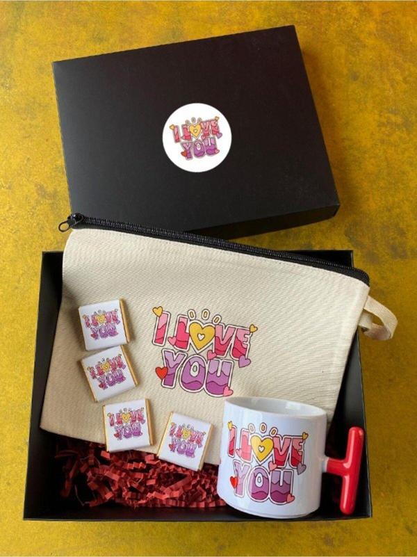Kutuda Çikolatalı ve Clutch Çantalı "I LOVE YOU" Kupası, Sevgiliye Hediye, Sevgililer Günü - Image 1