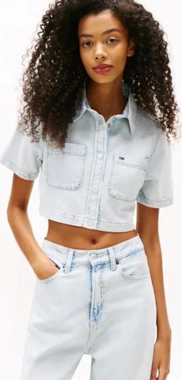 Tommy Jeans Lightweight Denim Kadın Denim Gömlek DW0DW210721AB - Image 1