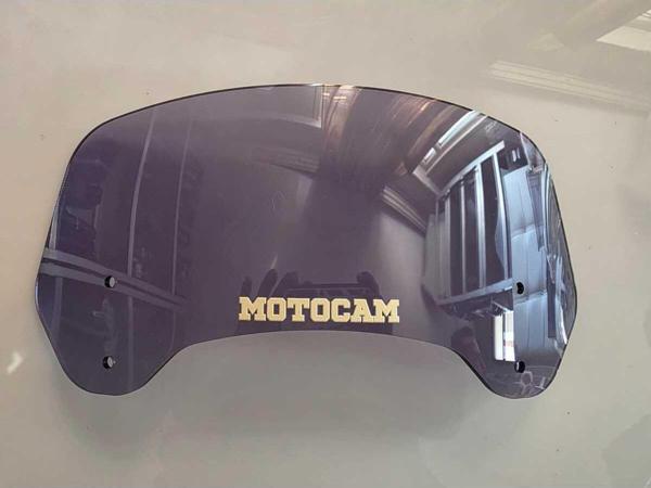 MOTOCAM Rüzgar Saptırıcı Deflektör Camı 2 Delikli 4cm 32x12cm Füme Renkli   (APARATSIZDIR) - Image 1