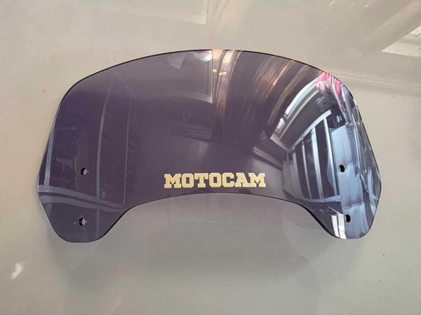 MOTOCAM Rüzgar Saptırıcı Deflektör Camı 2 Delikli 3.5cm 35x12cm Füme Renkli   (APARATSIZDIR) - Image 1