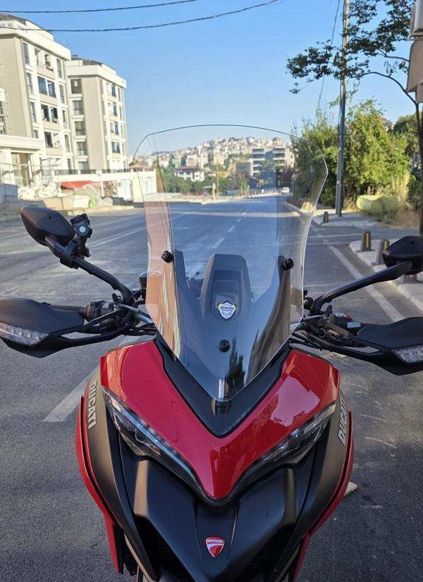 MOTOCAM Ducati Multistrada V2 Siperlik Ön Cam 2022-2025 Model 60cm Şeffaf Renkli 4mm - Image 1