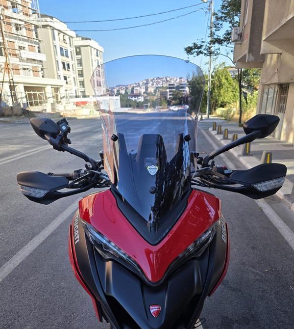 MOTOCAM Ducati Multistrada V2 Siperlik Ön Cam 2022-2025 Model 60cm Füme Renkli 4mm - Image 1
