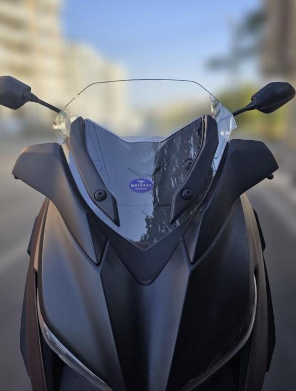 MOTOCAM Yamaha Xmax 250 Siperlik Ön Cam 2018-2022 Model 36cm Şeffaf Renkli 4mm ORİJİNAL BOYLU - Image 1