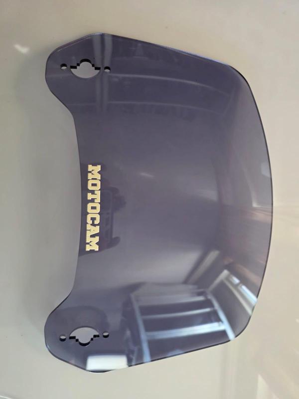 MOTOCAM Rüzgar Saptırıcı Deflektör Camı 3 Delikli 35x18cm Tırtıklı Füme Renkli   (APARATSIZDIR) - Image 1