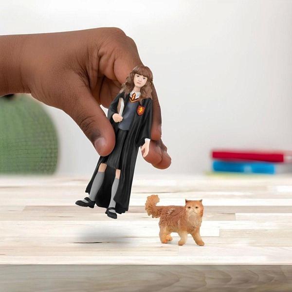 Toyfest Schleich Harry Potter Hermione Granger Crookshanks Figür 42635 - Image 1