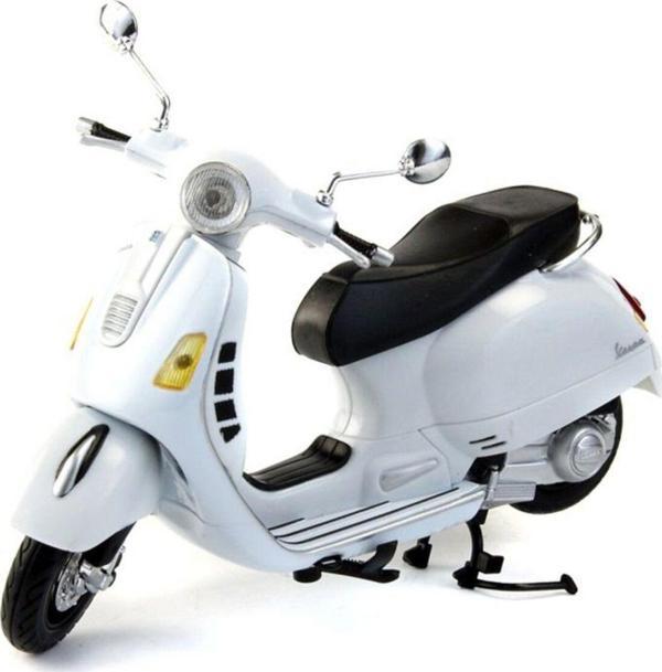 Toyfest 1:12 Vespa Gts 300 Super Model Motor - 16.5 Cm - Image 1