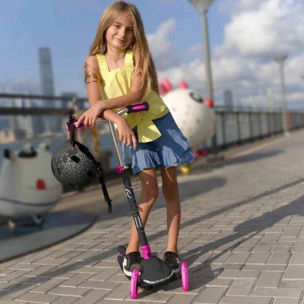 Toyfest Evo 3 Tekerlekli Katlanabilir Illuminate Işıklı Pembe Scooter - 50 Kg - Image 1