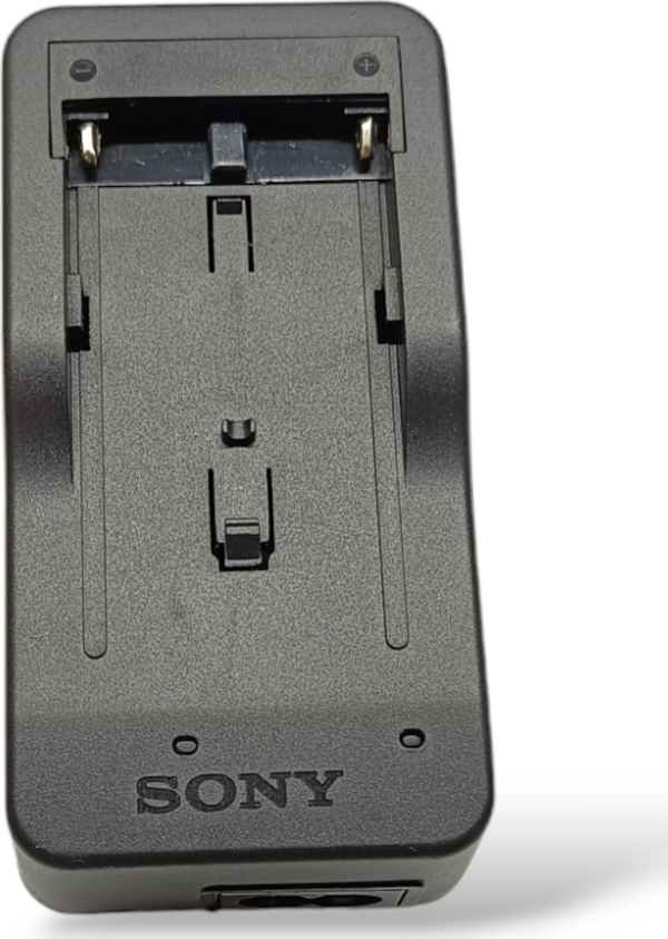 Sony BC-V615 Şarj Cihazı  (NP-F970 ,NP-F770 ,NP-F550 Uyumlu) - Image 1