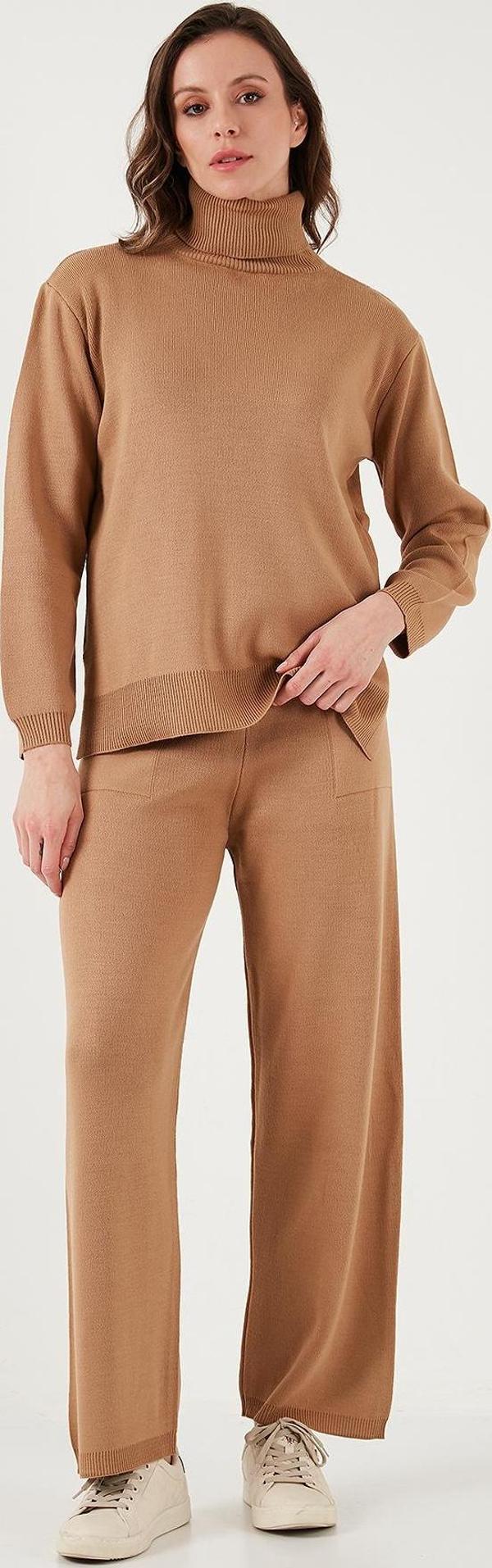 Fashion Friends Regular Fit Balıkçı Yaka Alt-Üst Triko Bayan Takım 24K0259K1 CAMEL - Image 1