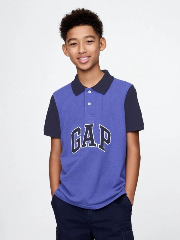 Gap Erkek Çocuk Logo Colorblock Pique Polo Yaka T-Shirt - Image 1