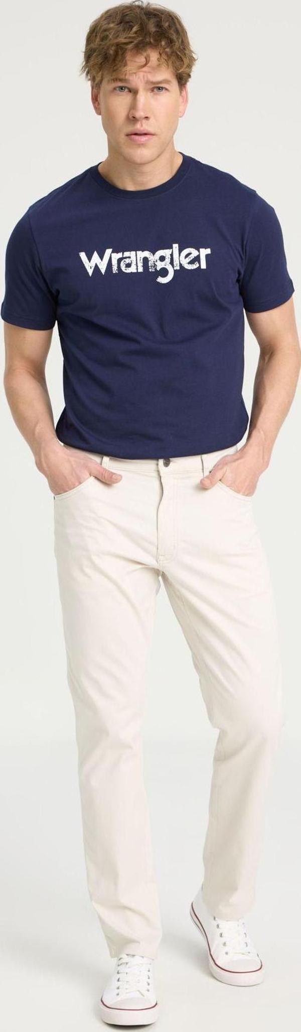Wrangler Texas Slim Fit Dar Kesim Esnek Casual Pantolon - Image 1